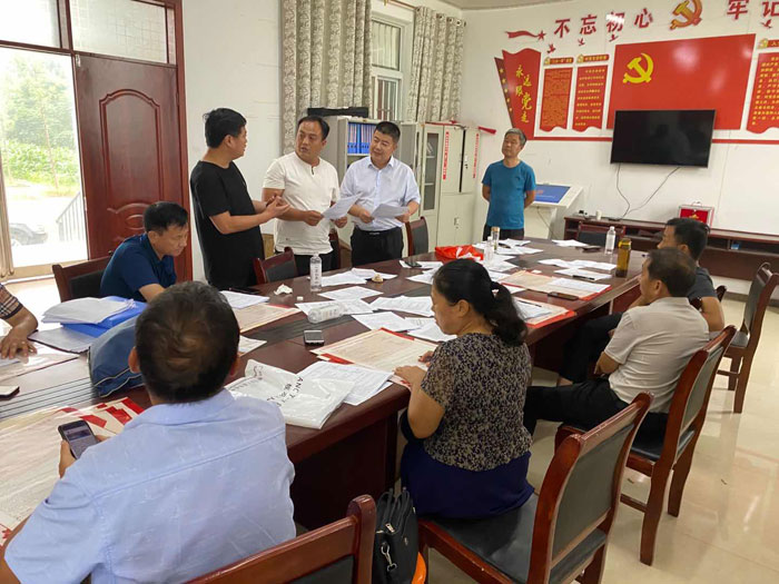 副县长张士彬到白云寺镇督导脱贫攻坚普查工作 副县长张士彬到白云寺镇督导脱贫攻坚普查工作