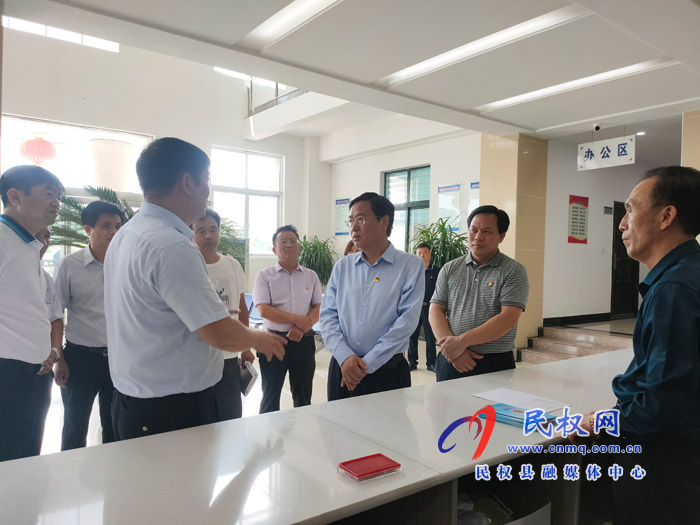 市人大常委会副主任、县委书记姬脉常调研依法治县、法治乡村建设及“党建+一中心四平台”建设工作 市人大常委会副主任、县委书记姬脉常调研依法治县、法治乡村建设及“党建+一中心四平台”建设工作