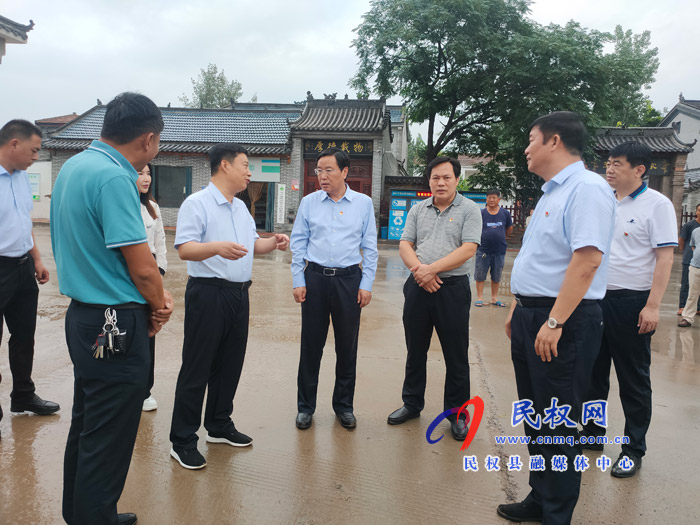 市人大常委会副主任、县委书记姬脉常调研依法治县、法治乡村建设及“党建+一中心四平台”建设工作 市人大常委会副主任、县委书记姬脉常调研依法治县、法治乡村建设及“党建+一中心四平台”建设工作