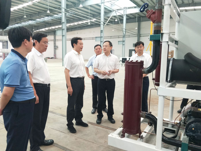 市长张建慧到民权县调研脱贫攻坚和产业发展工作 市长张建慧到民权县调研脱贫攻坚和产业发展工作