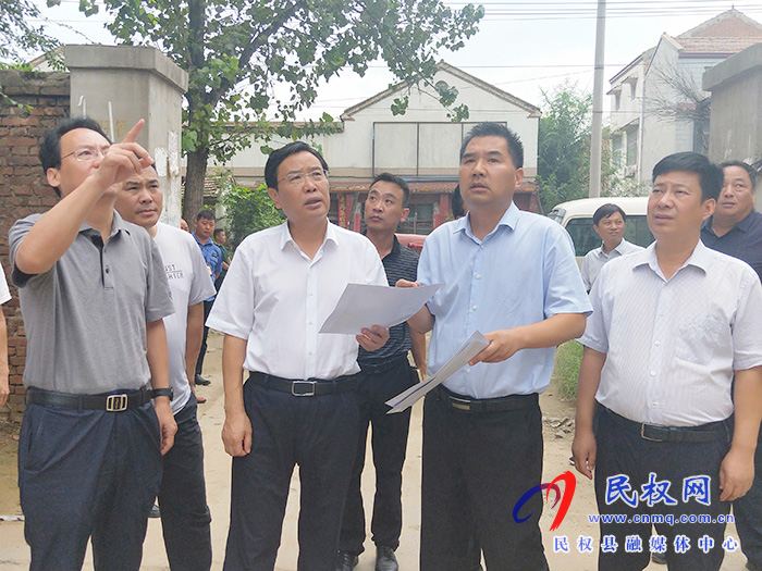 市人大常委会副主任、县委书记姬脉常调研我县老城区老旧小区改造和城市建设重点项目工作 市人大常委会副主任、县委书记姬脉常调研我县老城区老旧小区改造和城市建设重点项目工作