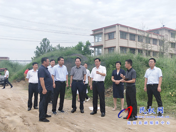 市人大常委会副主任、县委书记姬脉常调研我县老城区老旧小区改造和城市建设重点项目工作 市人大常委会副主任、县委书记姬脉常调研我县老城区老旧小区改造和城市建设重点项目工作