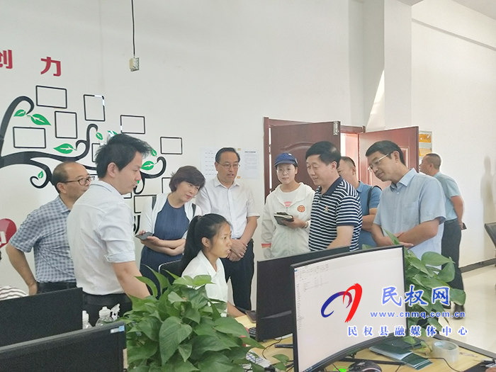 “农媒总编走基层 乡村振兴中原行”采访团走进民权 “农媒总编走基层 乡村振兴中原行”采访团走进民权