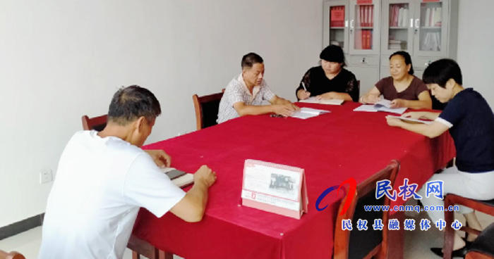 我县各乡镇(街道办)、县直各单位认真传达贯彻脱贫攻坚问题整改暨总攻动员会议精神 我县各乡镇(街道办)、县直各单位认真传达贯彻脱贫攻坚问题整改暨总攻动员会议精神