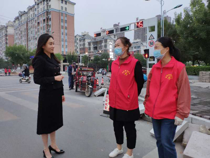 副县长朱琳走访慰问坚守一线的交通劝导志愿者