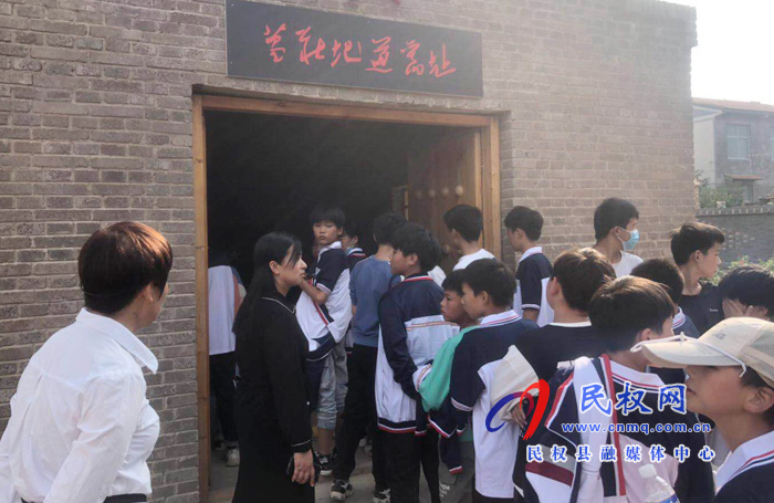 程庄镇举行“不忘初心 传承使命”红色之旅探访活动 程庄镇举行“不忘初心 传承使命”红色之旅探访活动