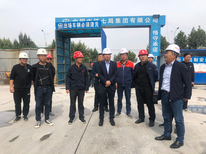 县委常委、常务副县长李启峰检查安全生产及保障房建设工作 县委常委、常务副县长李启峰检查安全生产及保障房建设工作