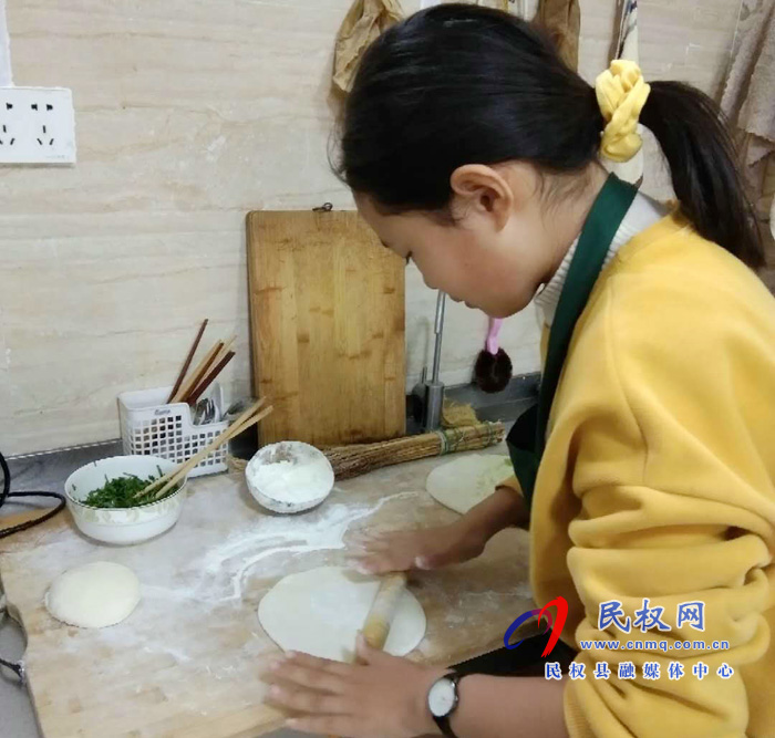 民权县实验小学开展“我是劳动小能手”劳动体验活动 民权县实验小学开展“我是劳动小能手”劳动体验活动