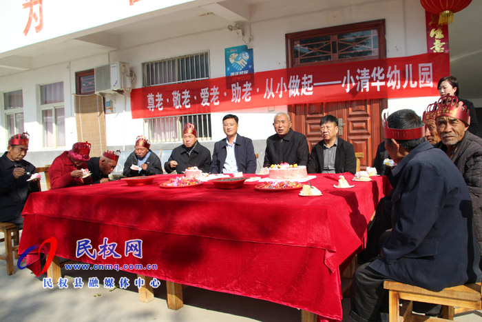 褚庙乡:爱满重阳节 情暖老人心 褚庙乡:爱满重阳节 情暖老人心