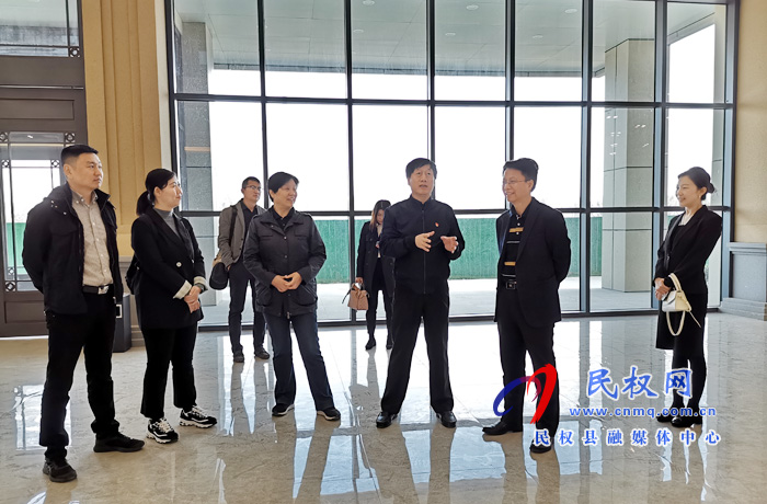 海关总署出版社张静涛一行到我县调研 海关总署出版社张静涛一行到我县调研