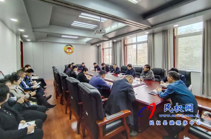 我县各乡镇、(街道办)县直各单位传达贯彻全县脱贫攻坚工作推进会议精神 我县各乡镇、(街道办)县直各单位传达贯彻全县脱贫攻坚工作推进会议精神