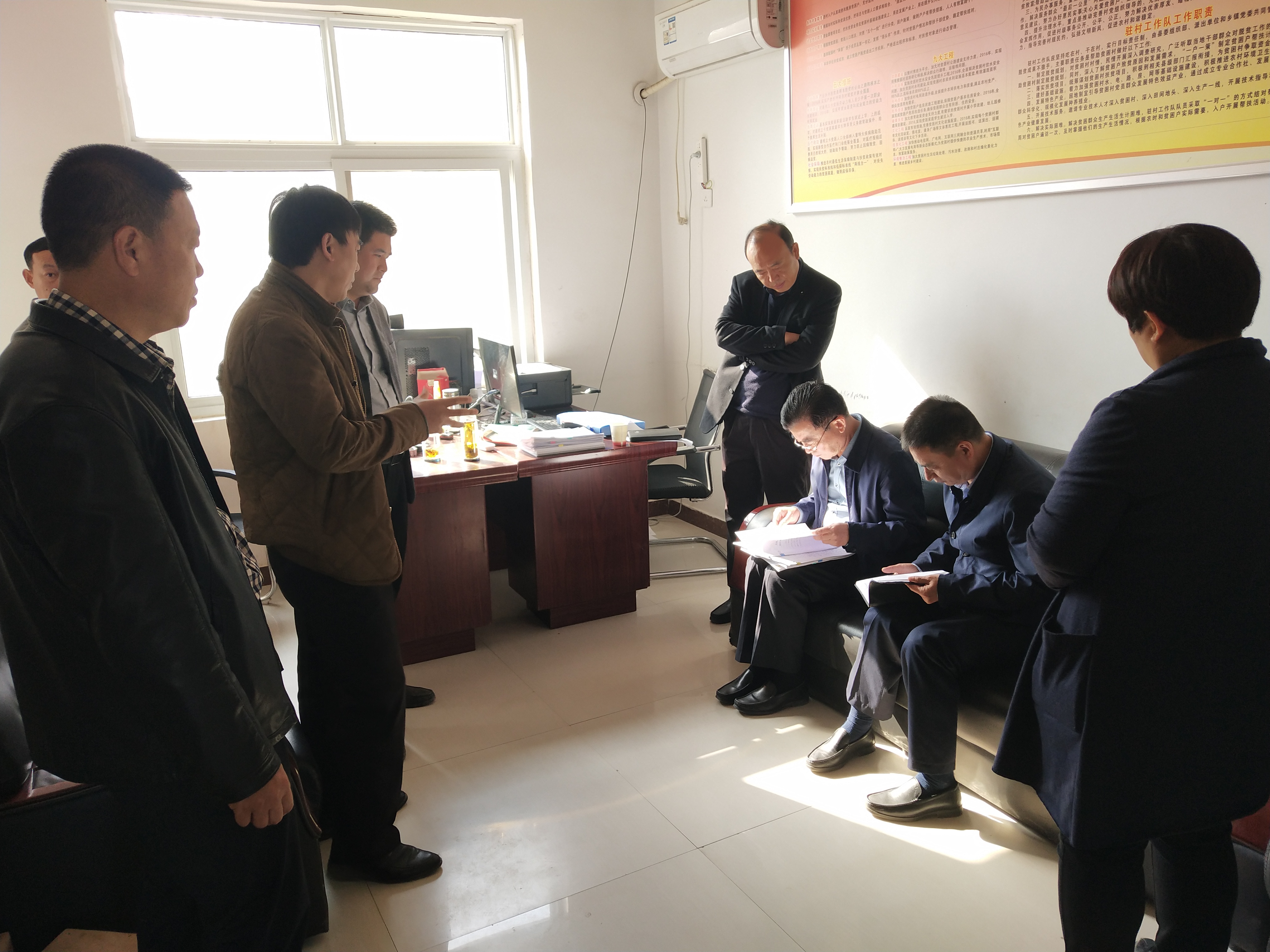 县领导马德伟到北关镇督导脱贫攻坚工作 县领导马德伟到北关镇督导脱贫攻坚工作