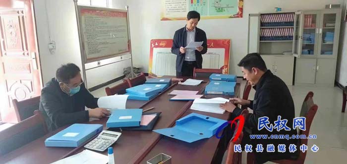 孙六镇开展脱贫攻坚成效考核抽查自评活动 孙六镇开展脱贫攻坚成效考核抽查自评活动
