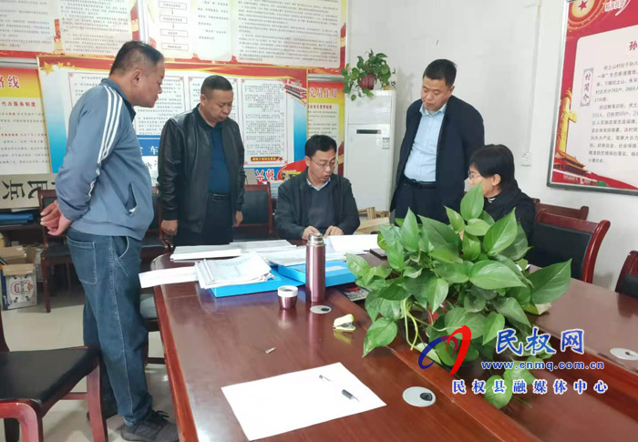 县委常委、纪委书记、监察委主任张亚光到孙六镇督导脱贫攻坚工作 县委常委、纪委书记、监察委主任张亚光到孙六镇督导脱贫攻坚工作