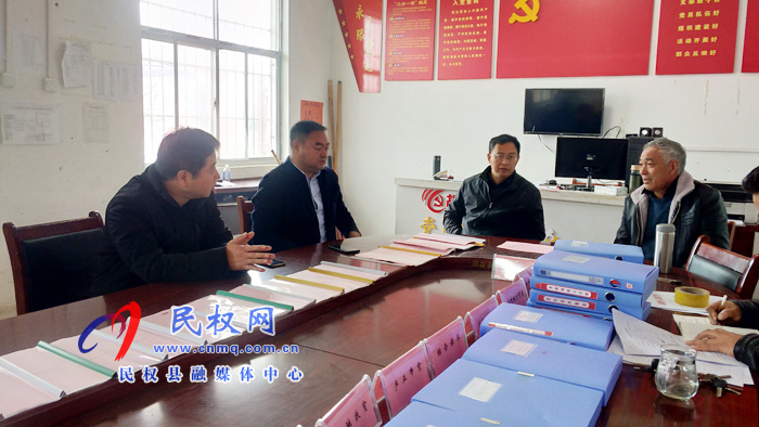 县委常委、纪委书记、监察委主任张亚光到胡集乡督导脱贫攻坚省级考核迎检工作 县委常委、纪委书记、监察委主任张亚光到胡集乡督导脱贫攻坚省级考核迎检工作