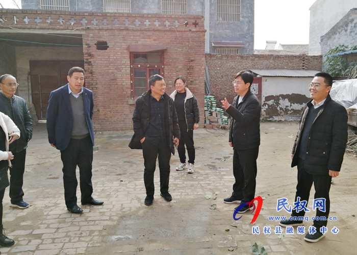 县高新区常务副主任张爱军到南华办事处开展“三五”基层工作日活动 县高新区常务副主任张爱军到南华办事处开展“三五”基层工作日活动