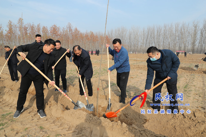 我县组织开展冬季义务植树活动 我县组织开展冬季义务植树活动
