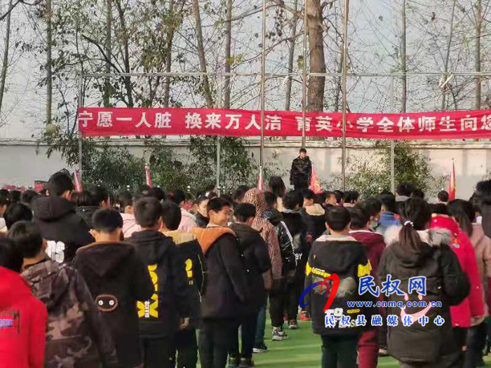 王庄寨镇:慰问环卫工 共创秀美城 王庄寨镇:慰问环卫工 共创秀美城