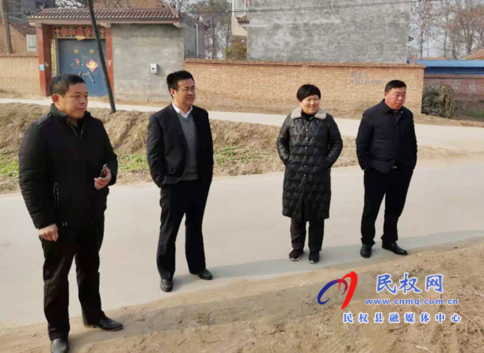 王庄寨镇开展人居环境整治观摩评比活动 王庄寨镇开展人居环境整治观摩评比活动