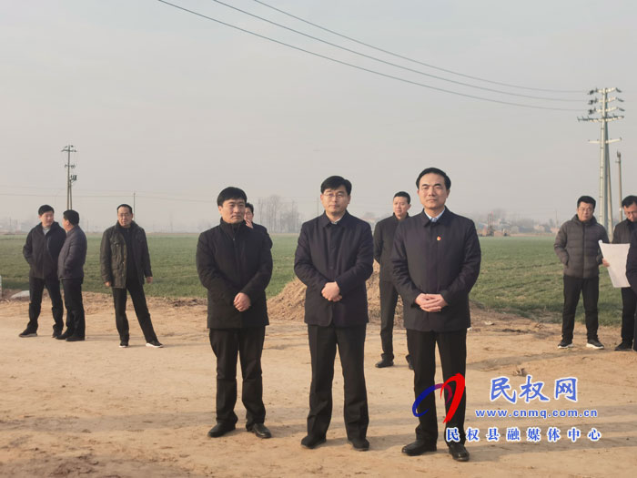 全市高标准农田建设观摩团到我县观摩