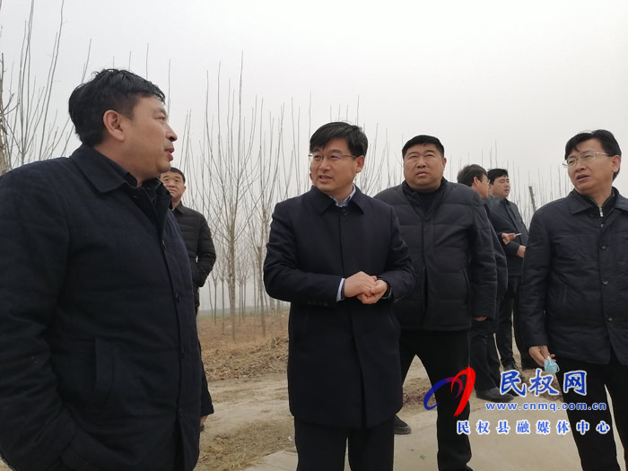 县委副书记、县长张团结调研我县大沙河水污染防治和大气污染防治工作 县委副书记、县长张团结调研我县大沙河水污染防治和大气污染防治工作