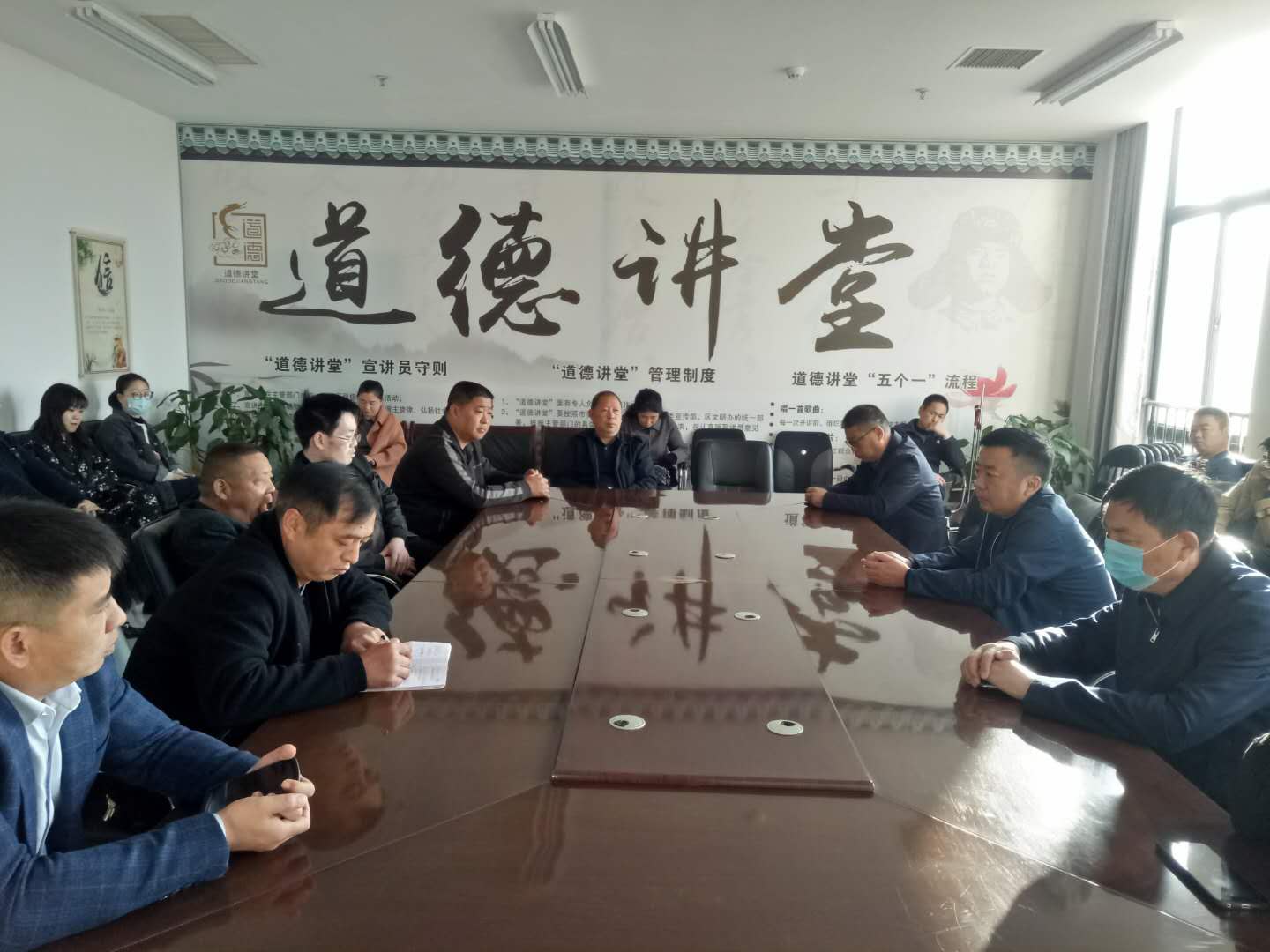 县林业发展服务中心传达贯彻新冠肺炎疫情防控工作调度会精神 县林业发展服务中心传达贯彻新冠肺炎疫情防控工作调度会精神