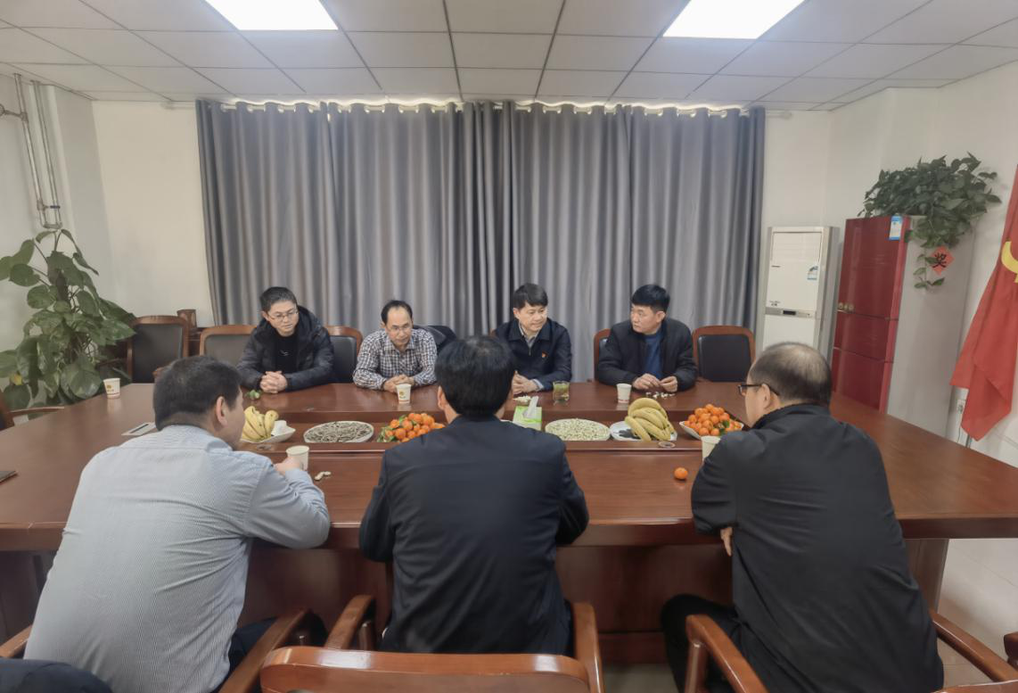 县审计局:开展退役军人座谈会 县审计局:开展退役军人座谈会