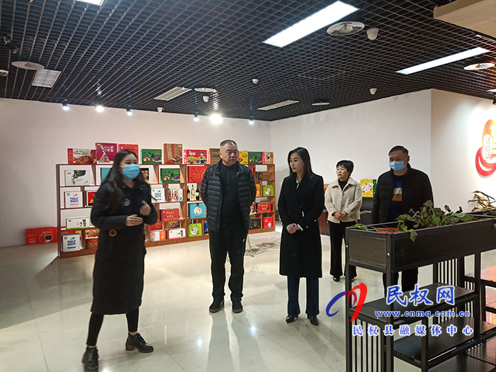 副县长朱琳到融媒体中心调研 副县长朱琳到融媒体中心调研