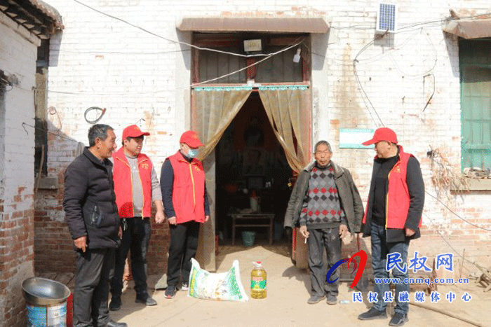 县林业发展服务中心开展节前走访慰问活动 县林业发展服务中心开展节前走访慰问活动