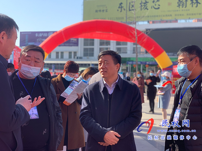 我县举行“春风行动”暨“迎新春送温暖、稳岗留工”专项行动招聘会 我县举行“春风行动”暨“迎新春送温暖、稳岗留工”专项行动招聘会