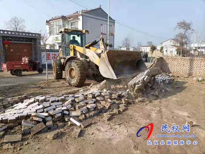 伯党乡依法拆除一处违法占地 伯党乡依法拆除一处违法占地
