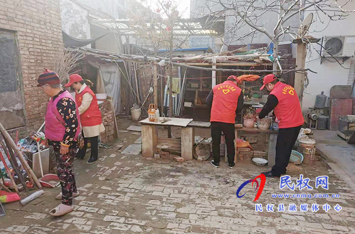 民权县水务公司开展“献暖暖爱心”文明实践主题活动 民权县水务公司开展“献暖暖爱心”文明实践主题活动