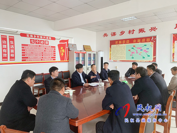 县委副书记、县长张团结到绿洲街道办亓堂村开展“三·五”基层工作日活动 县委副书记、县长张团结到绿洲街道办亓堂村开展“三·五”基层工作日活动