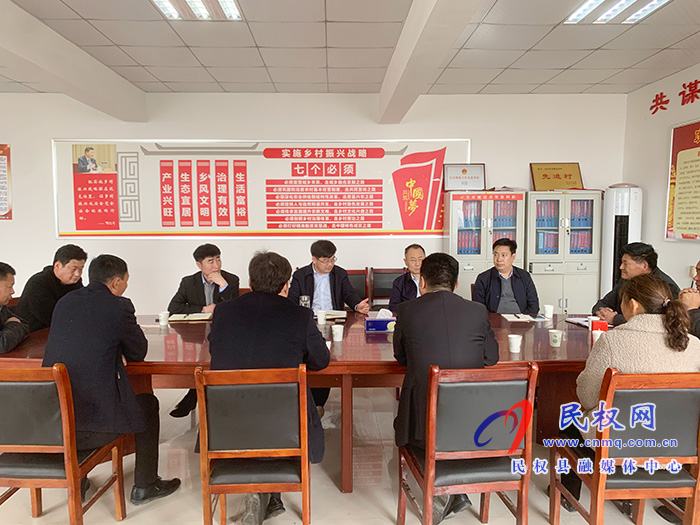 县委副书记、县长张团结到绿洲街道办亓堂村开展“三·五”基层工作日活动 县委副书记、县长张团结到绿洲街道办亓堂村开展“三·五”基层工作日活动