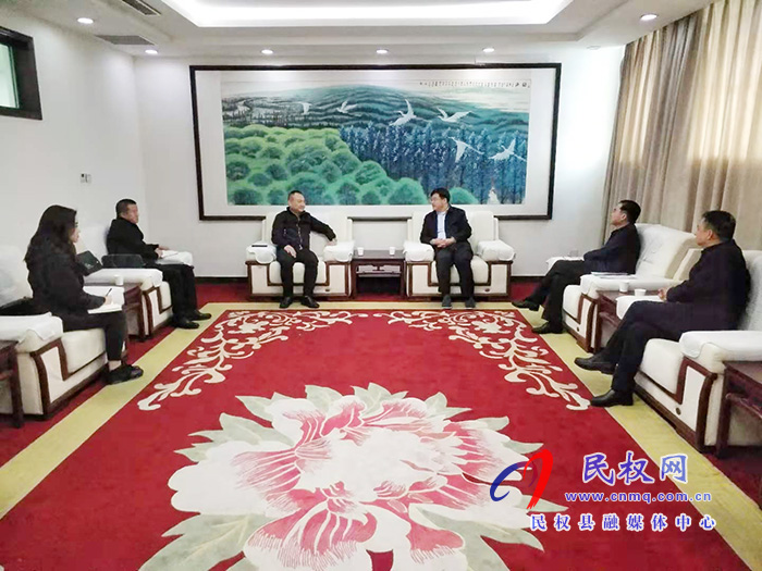县委副书记、县长张团结会见西安龙发实业有限公司总经理李云龙 县委副书记、县长张团结会见西安龙发实业有限公司总经理李云龙