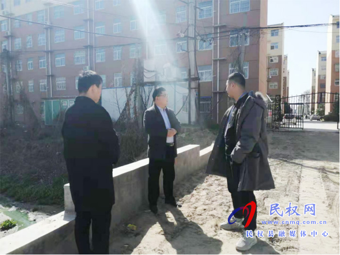 民权县12345:小区旁河沟臭气熏天 居民难忍电话求助 民权县12345:小区旁河沟臭气熏天 居民难忍电话求助