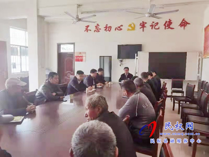 市人大常委会副主任王琦到程庄镇江集村开展“三五”工作日活动 市人大常委会副主任王琦到程庄镇江集村开展“三五”工作日活动