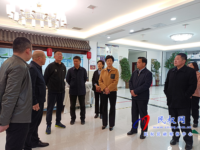 周燕查看县十五届人大五次会议筹备情况 周燕查看县十五届人大五次会议筹备情况