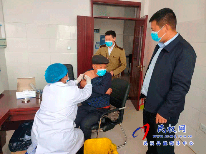 双塔镇稳步推进新冠疫苗大规模人群接种工作 双塔镇稳步推进新冠疫苗大规模人群接种工作