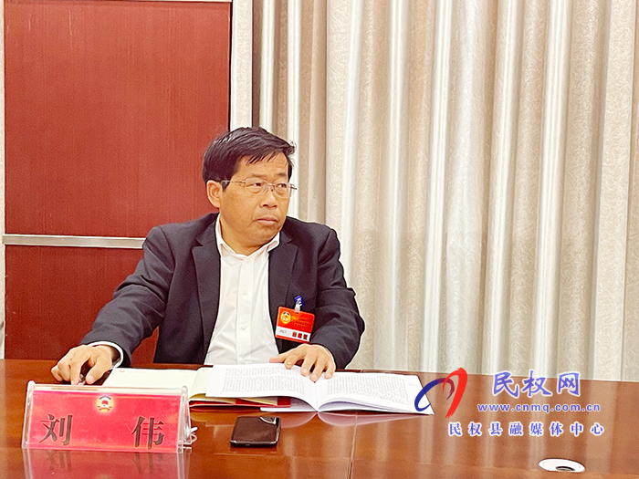 县委副书记、县长张团结参加政协十届五次会议农林水组委员小组讨论会 县委副书记、县长张团结参加政协十届五次会议农林水组委员小组讨论会