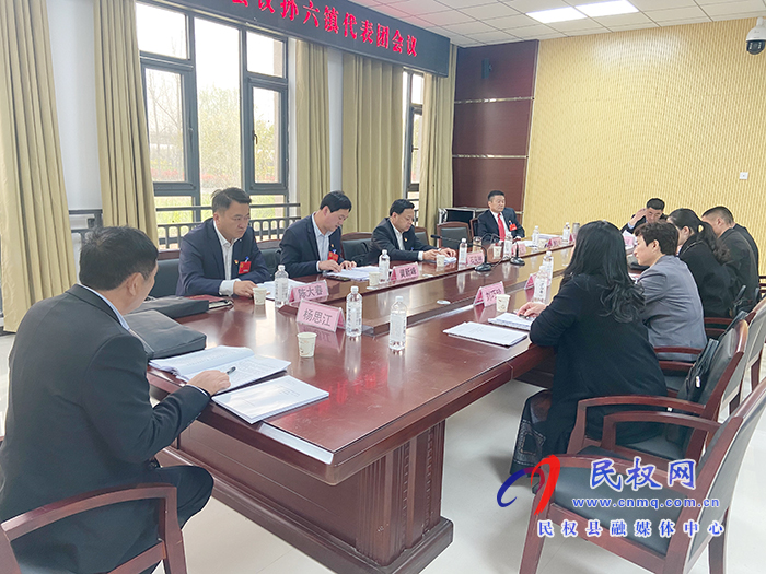 县领导参加各代表团审议六个报告 县领导参加各代表团审议六个报告
