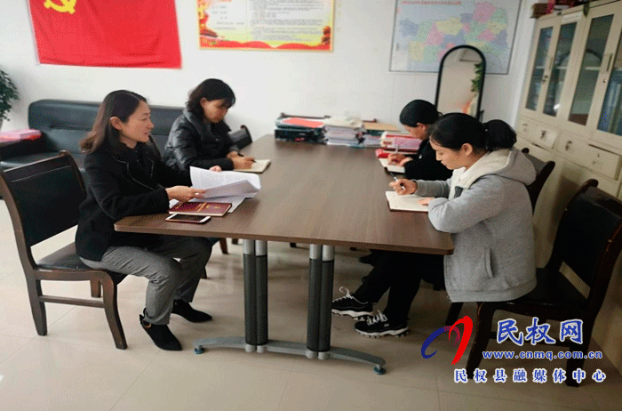 我县各单位各乡镇迅速传达贯彻“两会”精神 我县各单位各乡镇迅速传达贯彻“两会”精神