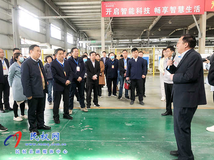 省委改革办调研组莅民调研 省委改革办调研组莅民调研