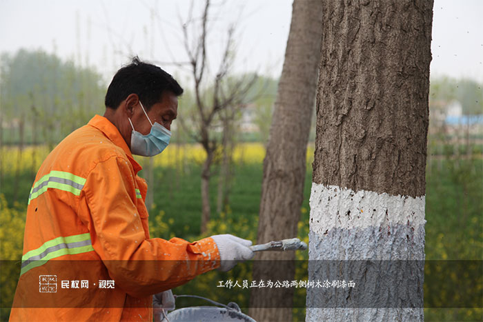 公路养护工：最美“风景”绽放在公路上