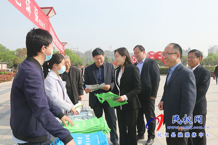 我县开展第33个爱国卫生月系列活动 我县开展第33个爱国卫生月系列活动
