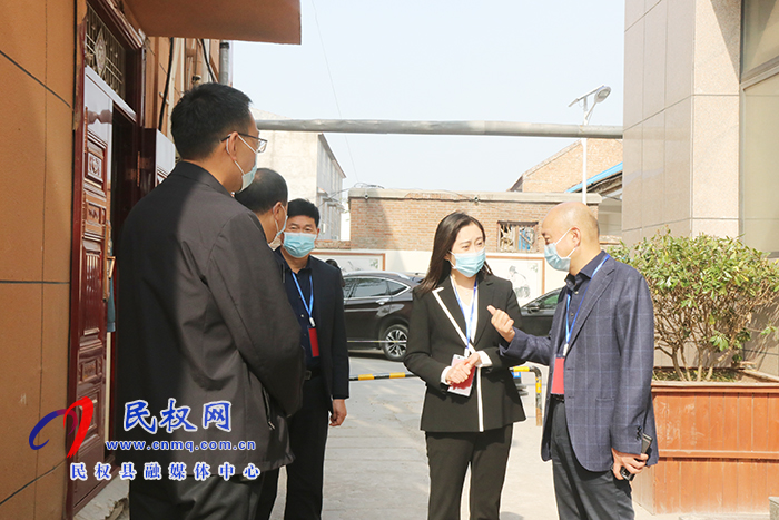 副县长朱琳察看全县九年级一模考试及普通高招体检情况 副县长朱琳察看全县九年级一模考试及普通高招体检情况