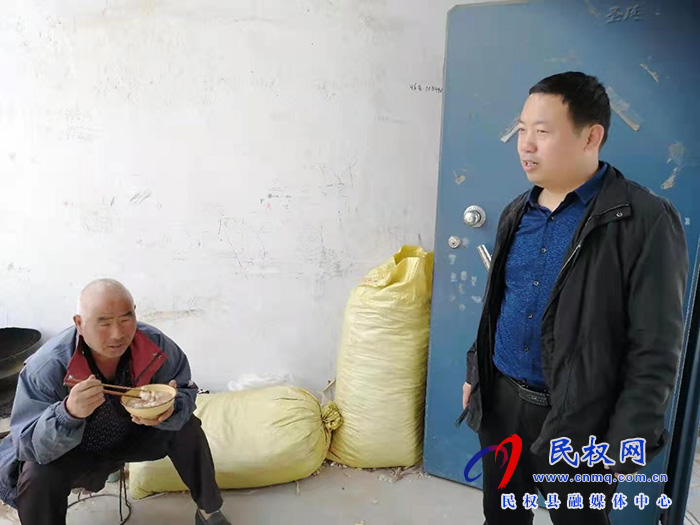县委党史研究室到常东村开展“三五”基层工作日活动 县委党史研究室到常东村开展“三五”基层工作日活动