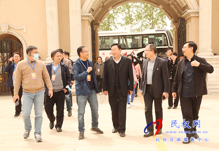 郑州大学处级干部“学五中全会精神 建世界一流大学”专题培训班(第四期)到民开展现场观摩 郑州大学处级干部“学五中全会精神 建世界一流大学”专题培训班(第四期)到民开展现场观摩