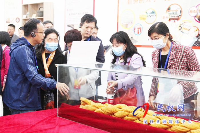 郑州大学处级干部“学五中全会精神 建世界一流大学”专题培训班（第四期）到民开展现场观摩