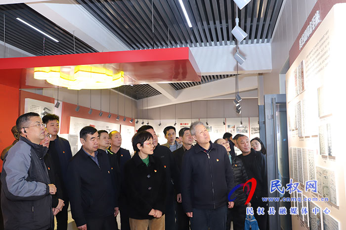 市委办公室到民开展“接受红色教育·传承红色基因·弘扬革命精神”主题党日活动暨“低碳环保践于行”徒步活动 市委办公室到民开展“接受红色教育·传承红色基因·弘扬革命精神”主题党日活动暨“低碳环保践于行”徒步活动